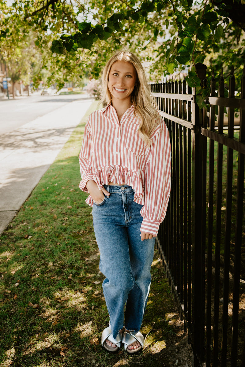 draft day stripe ruffle hem top-red