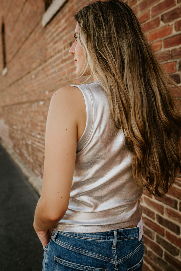 endless rose: metallic ribbed sleeveless top-silver