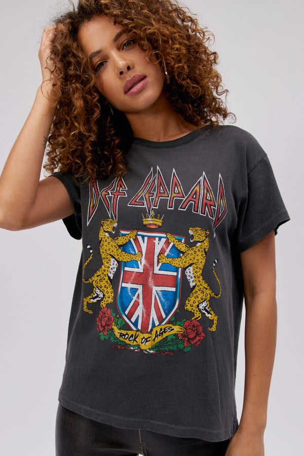daydreamer: def leppard rock of ages tour tee-pigment black