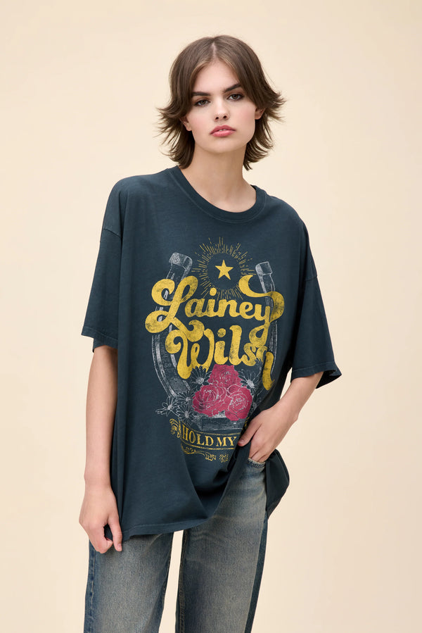 daydreamer: lainey wilson hold my halo one size tee-vintage black