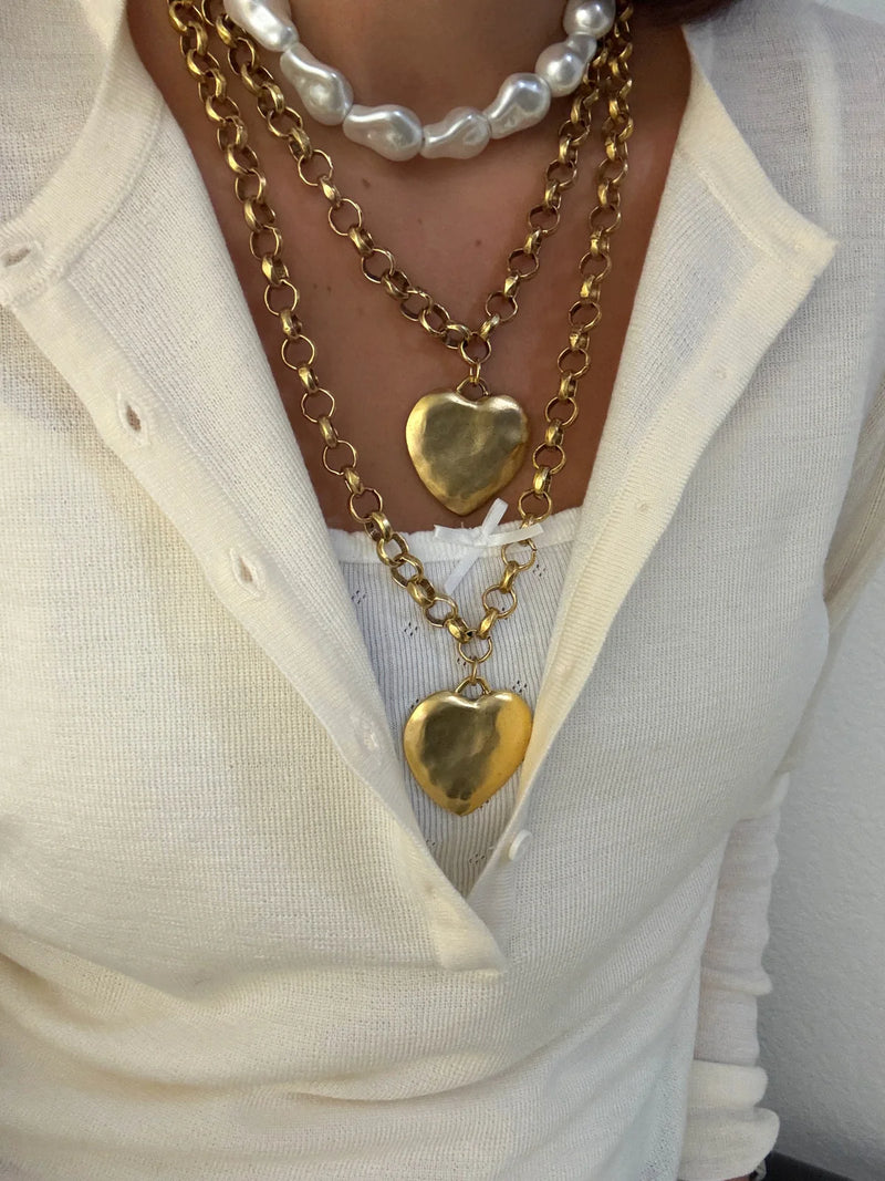 bracha: puffy heart necklace-gold