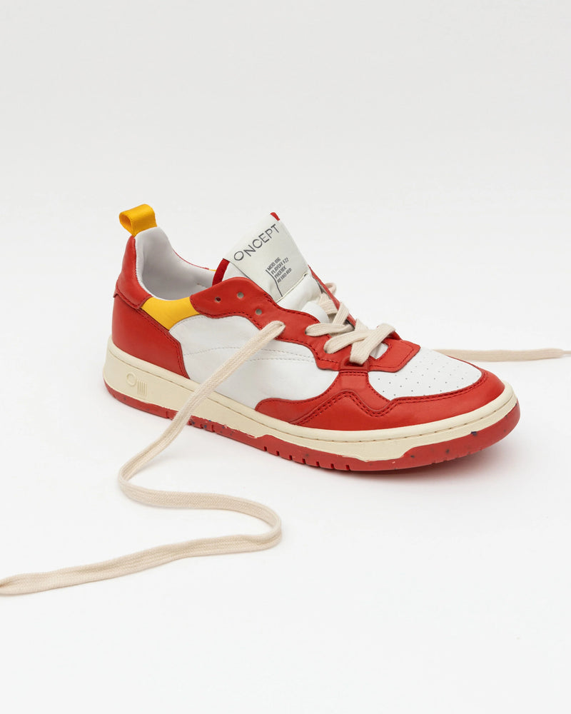 oncept: phoenix sneaker-retro red